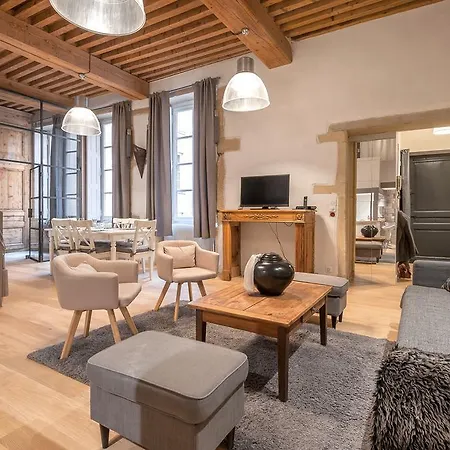Clublord - Beautiful Loft Canut Hyper Center *